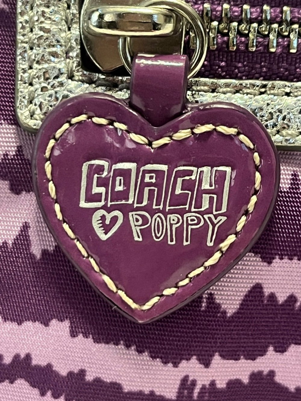 COACH 🦓🦄 NWOT Poppy Cosmetic Case in Purple Zebra Y2K HTF and Collectible